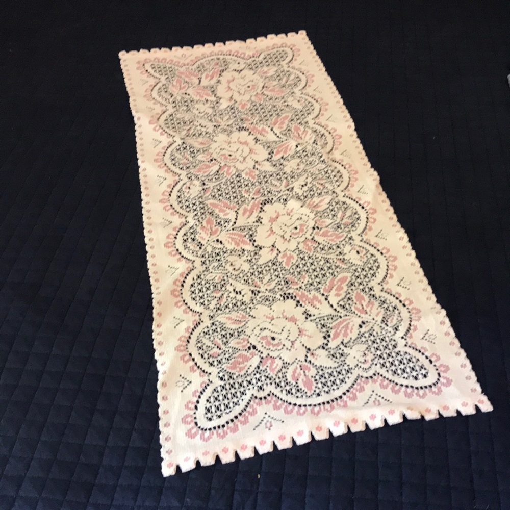 Vintage table runner